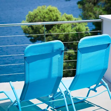 Seaside Family Friendly House With A Swimming Pool Okrug Donji, Ciovo - 17587